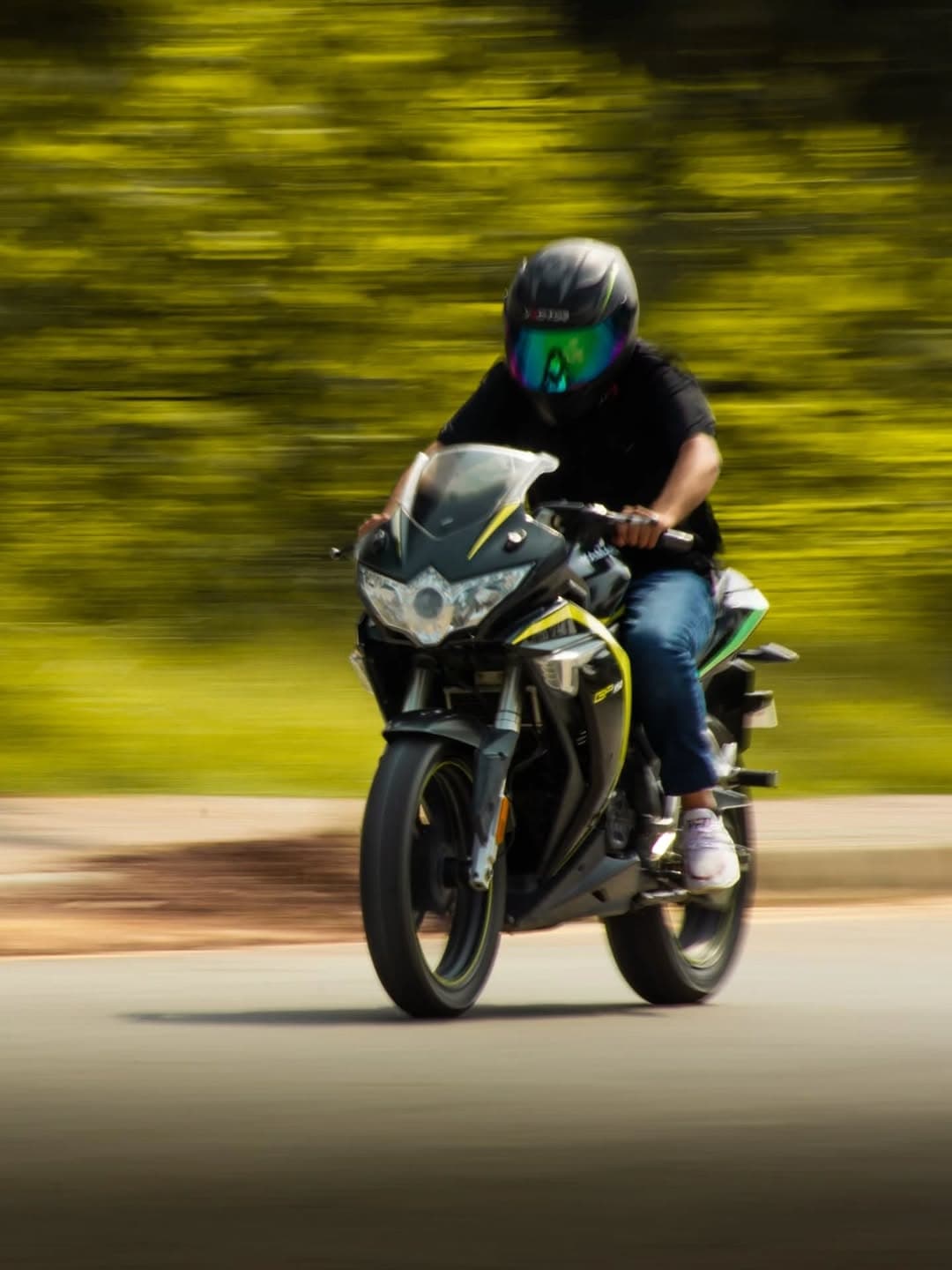 Featured by Vector Helmet